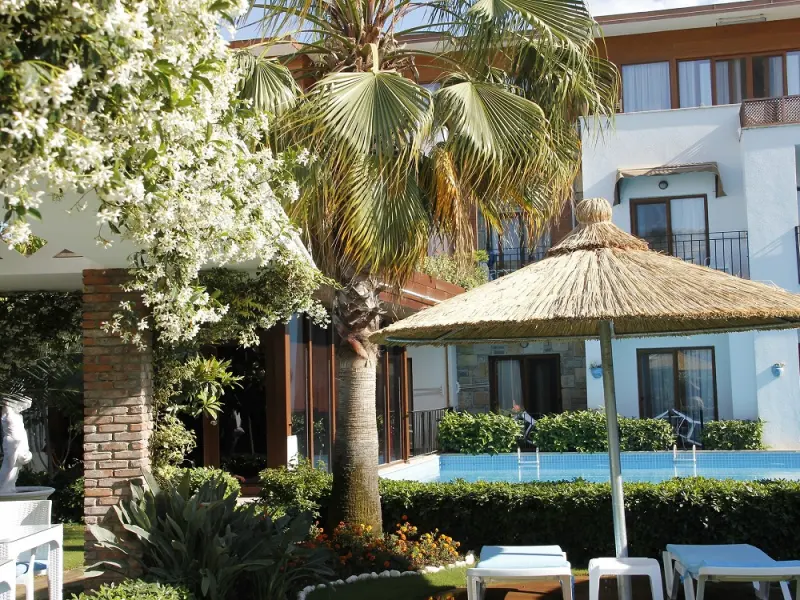 Liona Hotel & Spa 7