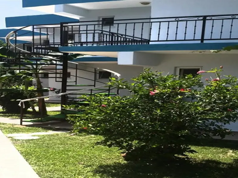 Erol Motel 6