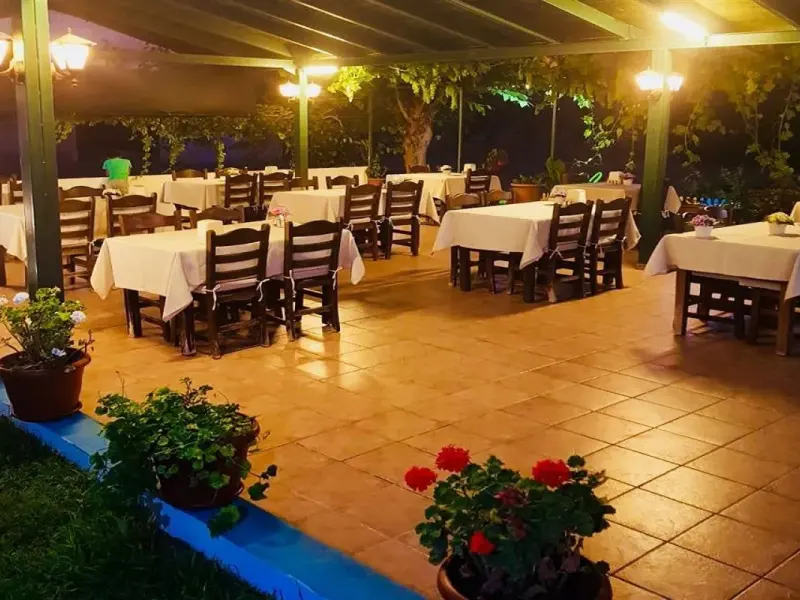 Erol Motel 10