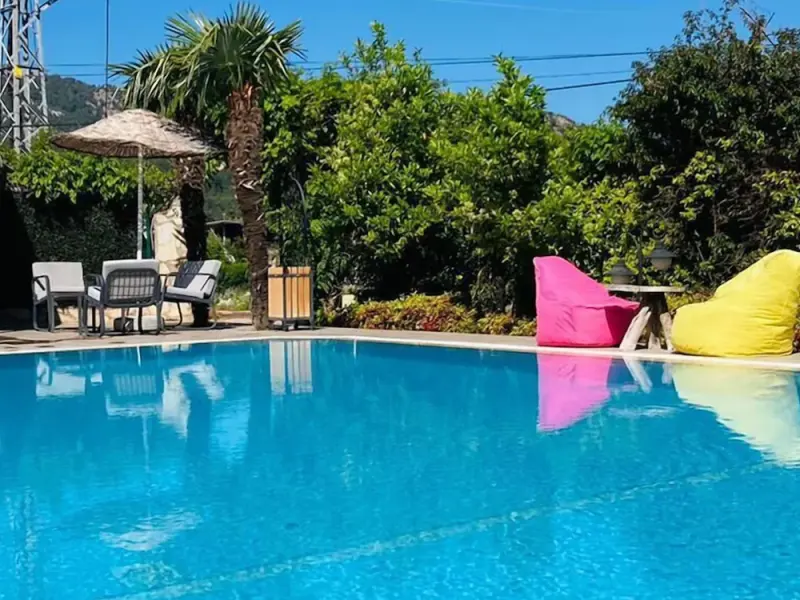 Bybassios Hotel 18