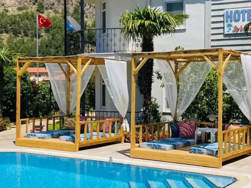Bybassios Hotel 21