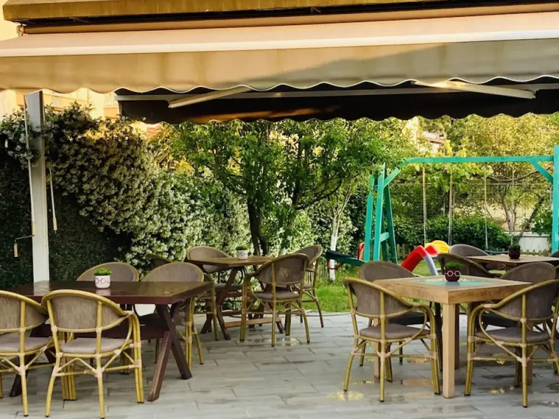 Bybassios Hotel 22