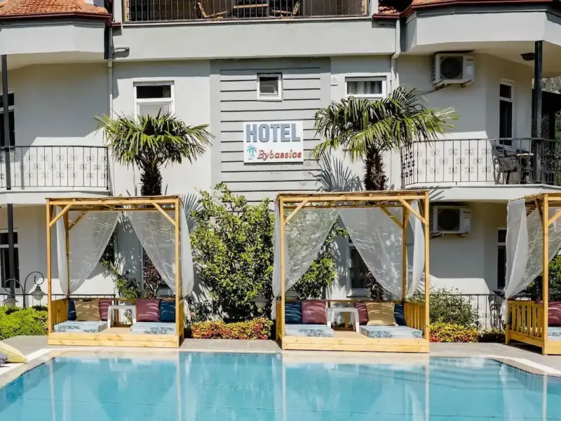 Bybassios Hotel 9