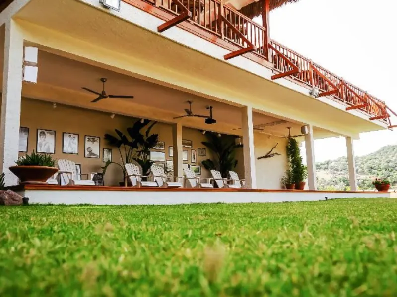 4reasons Hotel And Bistro 18