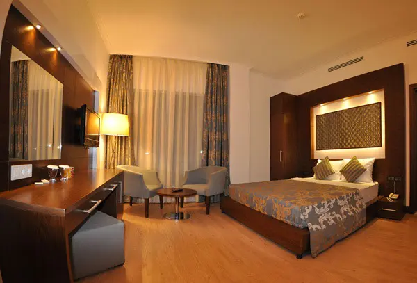 Small Beach Hotel 14