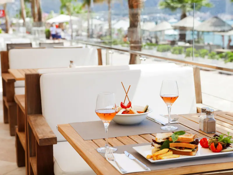 The Beachfront Hotel 14