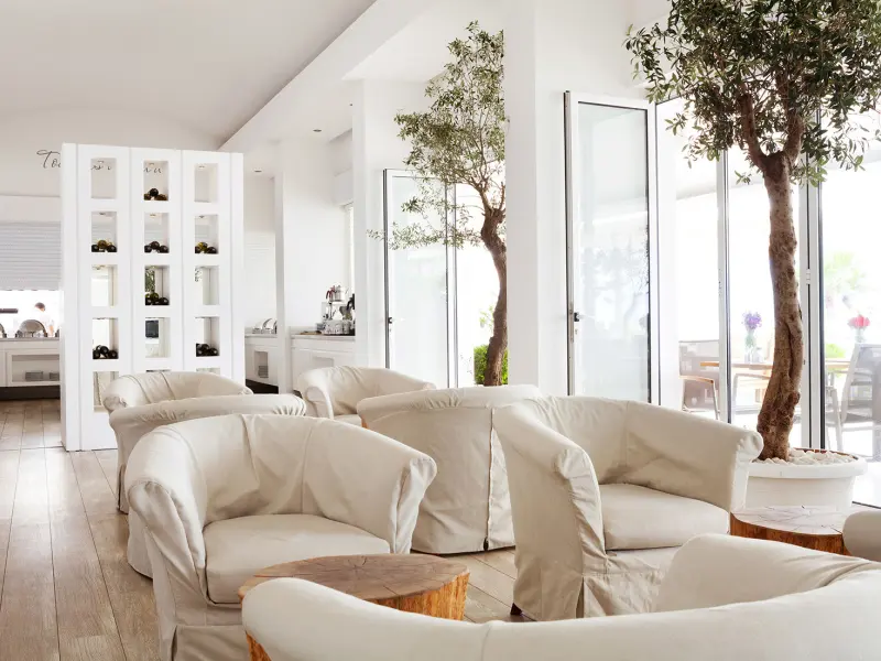 The Beachfront Hotel 18