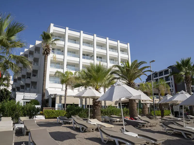 The Beachfront Hotel 22