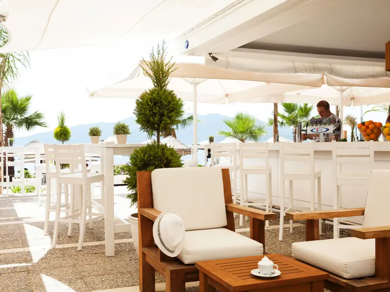 The Beachfront Hotel 23