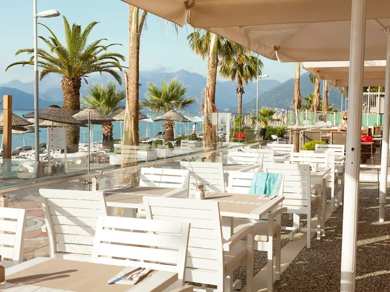 The Beachfront Hotel 26