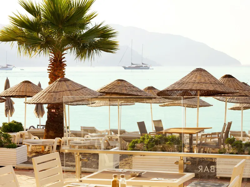 The Beachfront Hotel 27