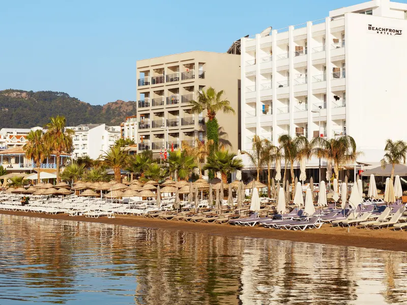The Beachfront Hotel 29