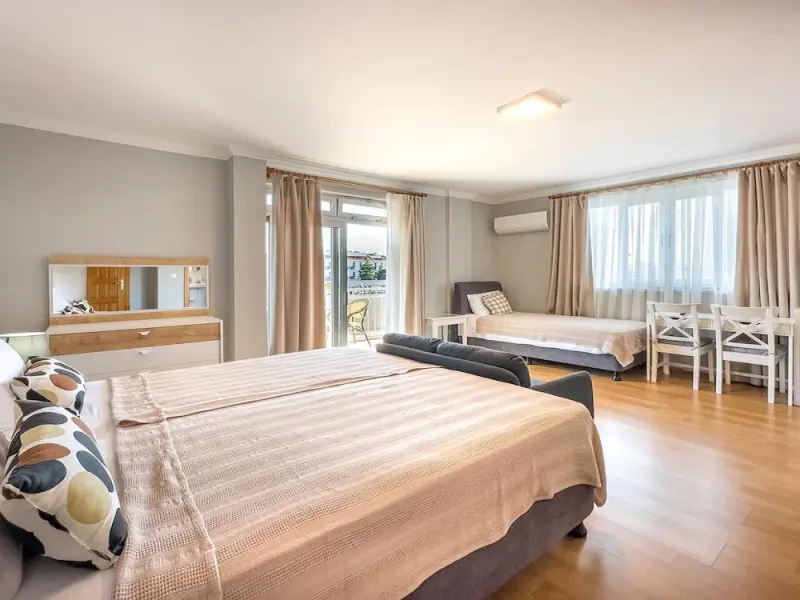 Cloud9 rooms 14