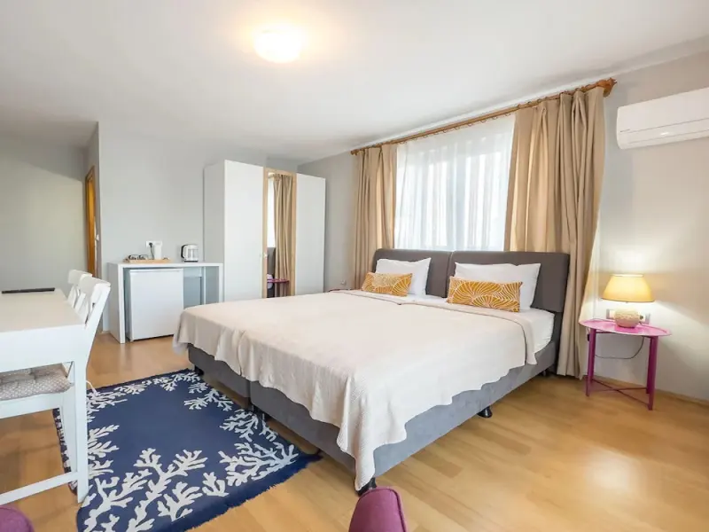 Cloud9 rooms 17