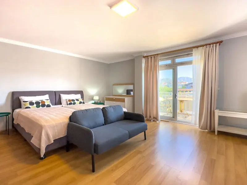 Cloud9 rooms 18