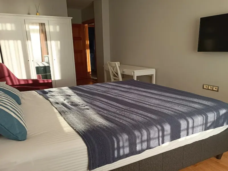 Cloud9 rooms 7