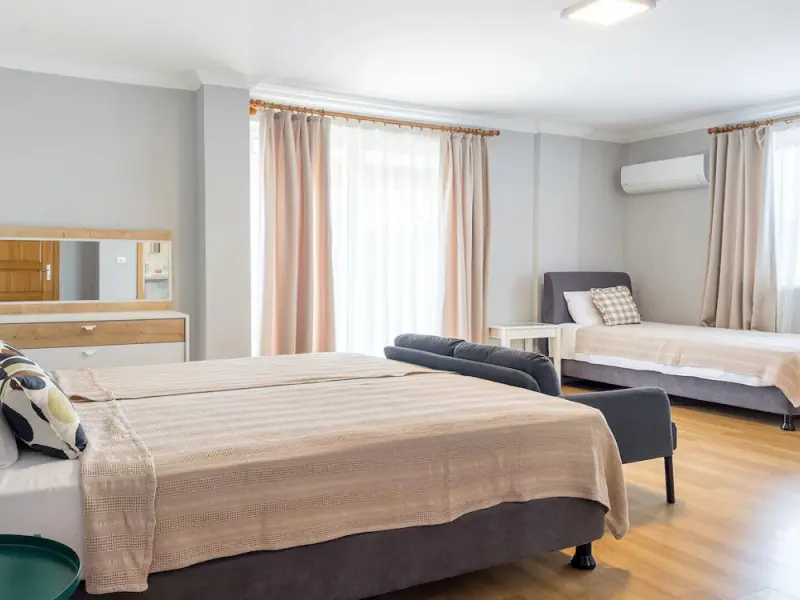 Cloud9 rooms 10