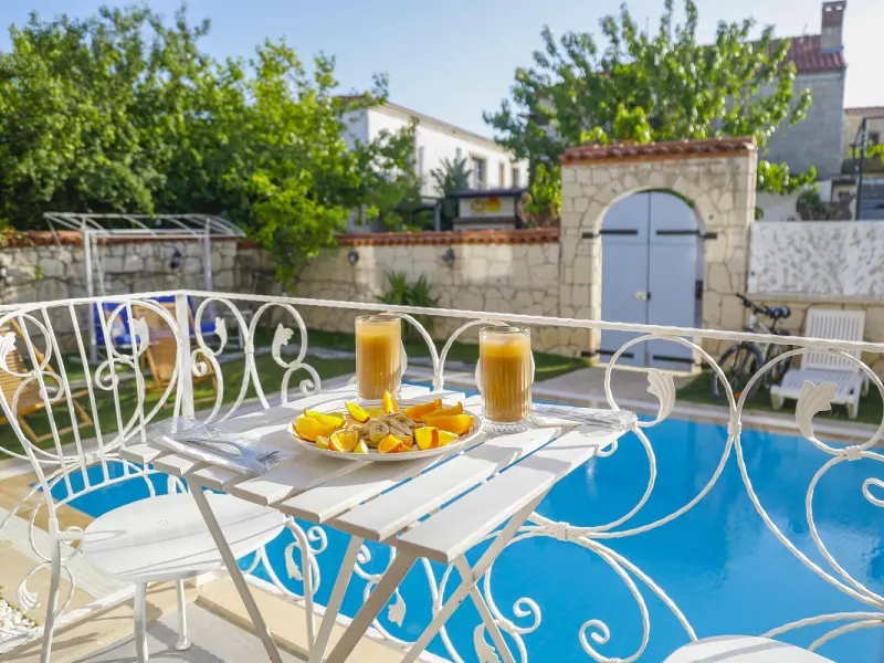 Alaçatı Limoni Otel 10