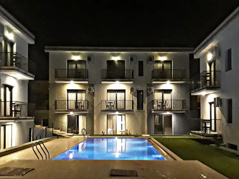 Karyada Hotel 1