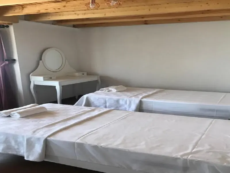 Karyada Hotel 24