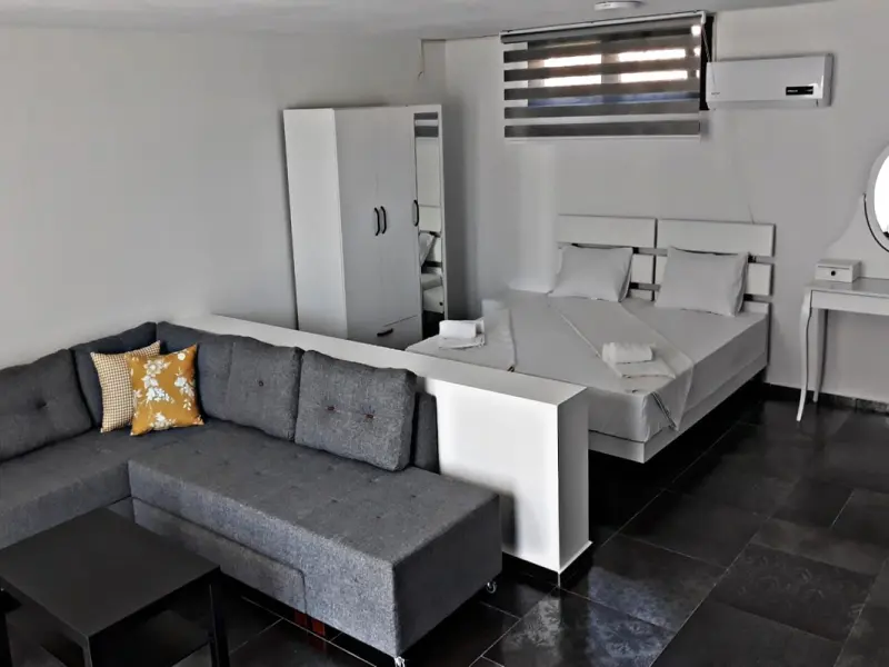 Karyada Hotel 25