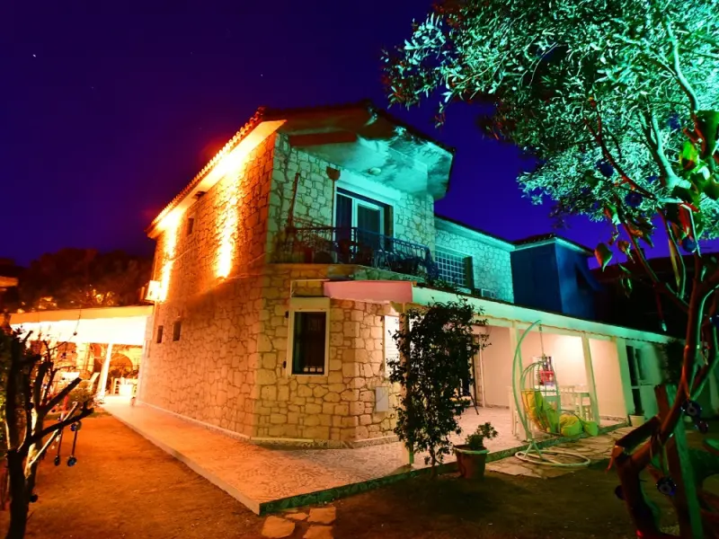 Kekik Alaçatı Otel Mayko 7