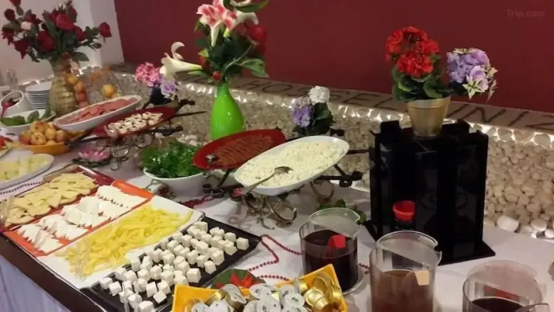 Esin Otel 11