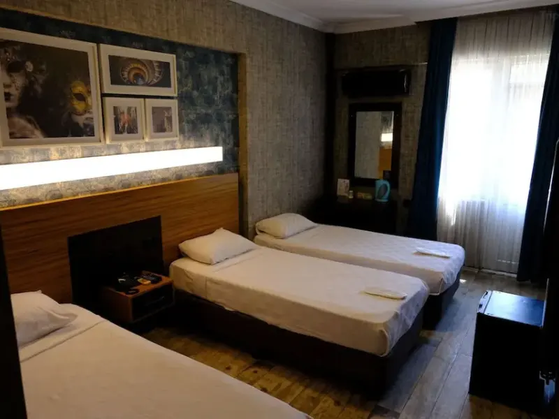 Esin Otel 25