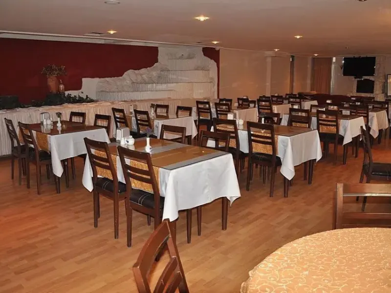 Esin Otel 6