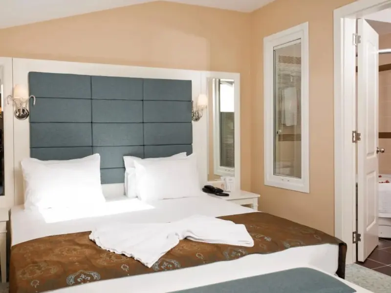 Mercia Hotel Resorts 6