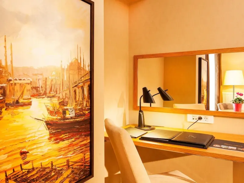Nidya Hotel 13