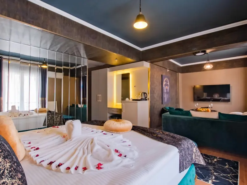 Moonday Hotel 16