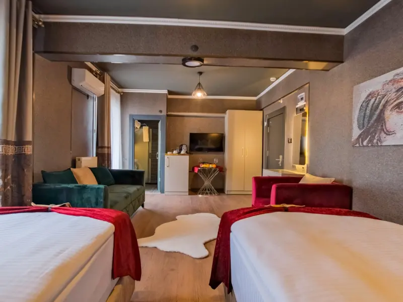 Moonday Hotel 22
