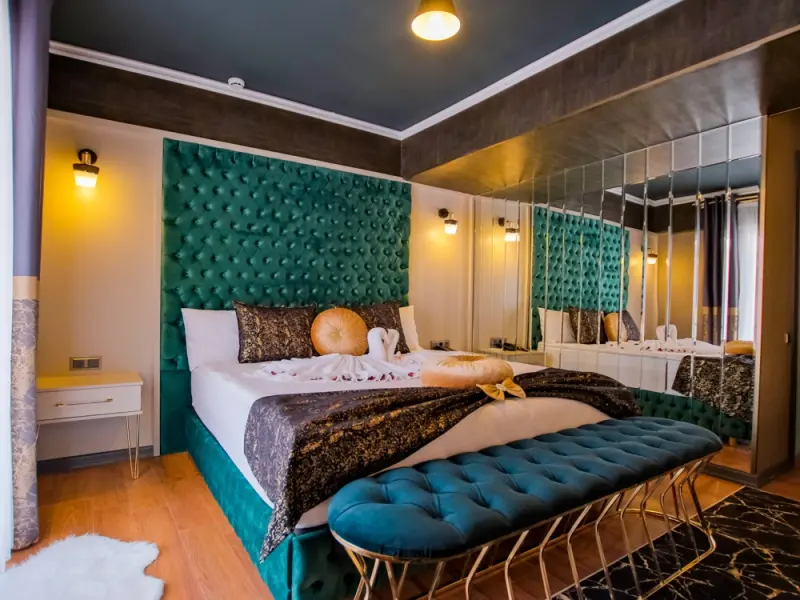 Moonday Hotel 8