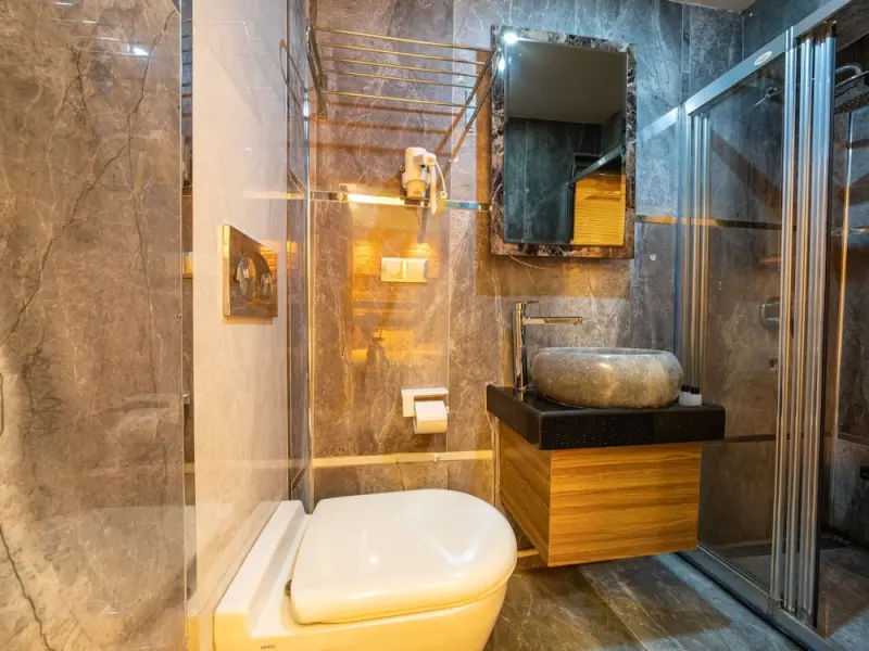 Holiday Business Suit Otel 15