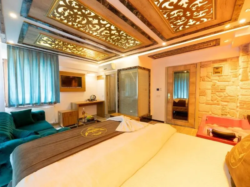 Holiday Business Suit Otel 21