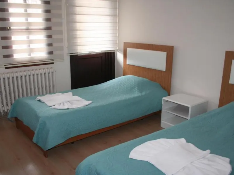 Hotel Uz 12
