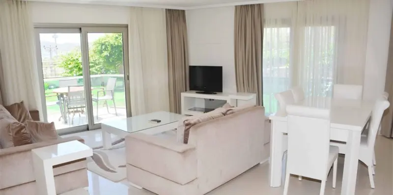Royal Palm Residences 12