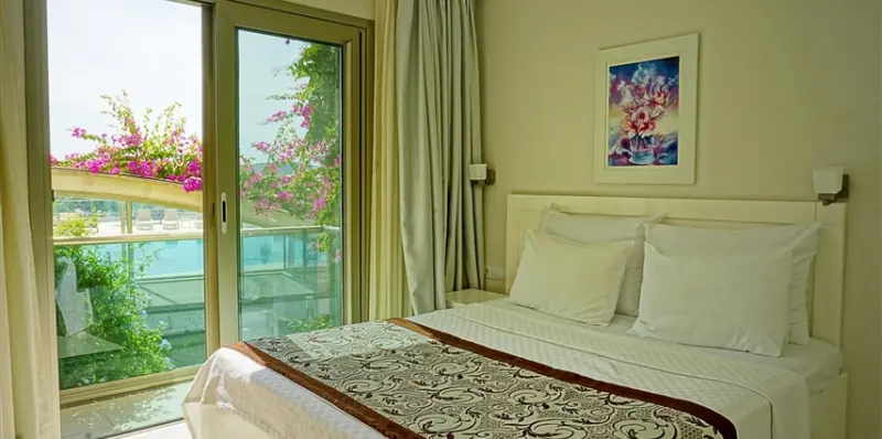 Royal Palm Residences 19