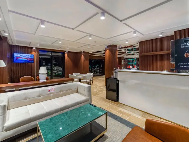 Maristone Hotels 10