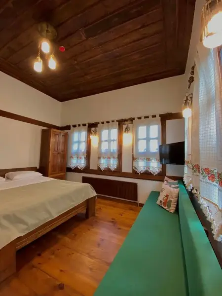 Saffronia 1900 Boutique  Hotel 11