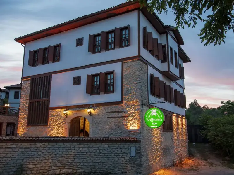 Saffronia 1900 Boutique  Hotel 5