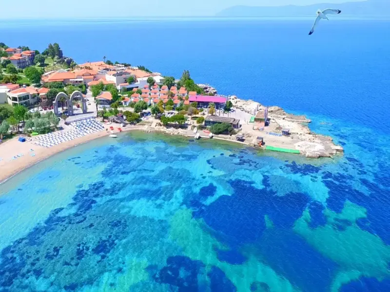 Maya Bistro Hotel Beach 2
