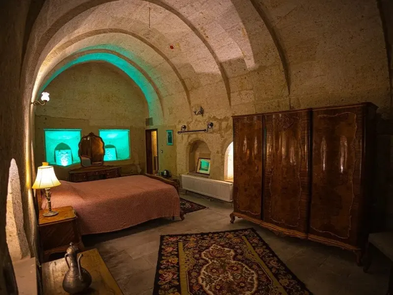 Pietra Cave Suites 16