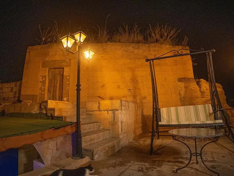 Pietra Cave Suites 9
