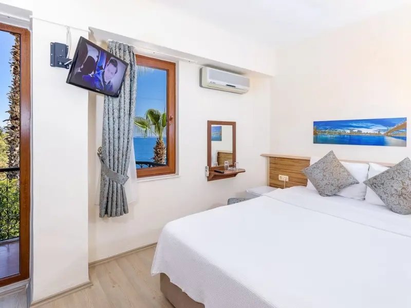 Amphora Hotel 33