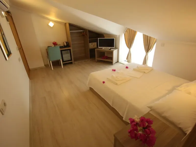 Aria Doria Hotel 8