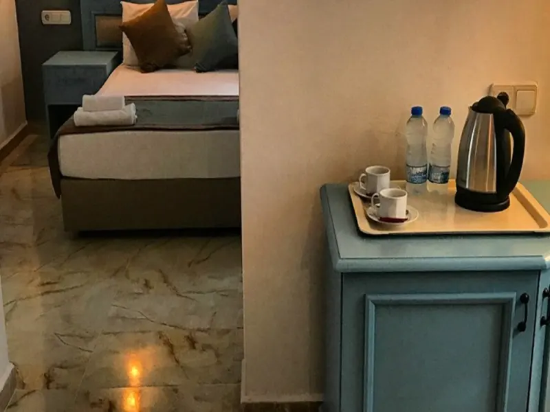 Atrium Hotel 12