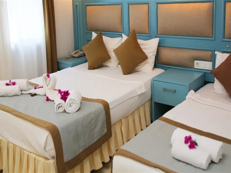 Atrium Hotel 15