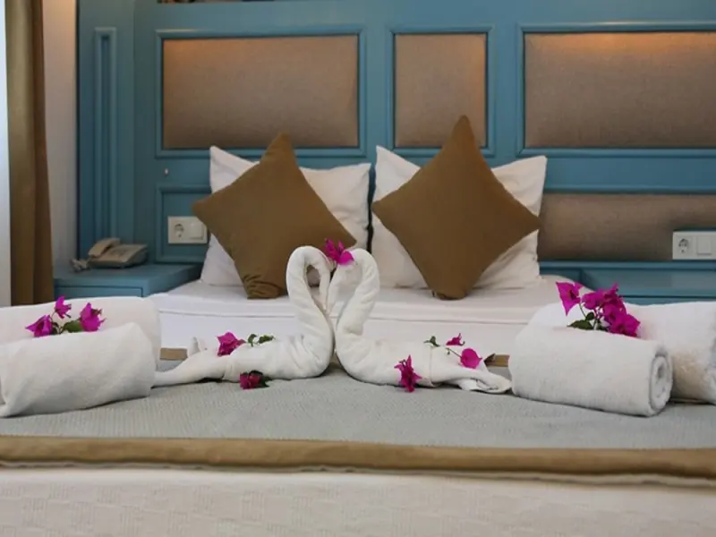 Atrium Hotel 16